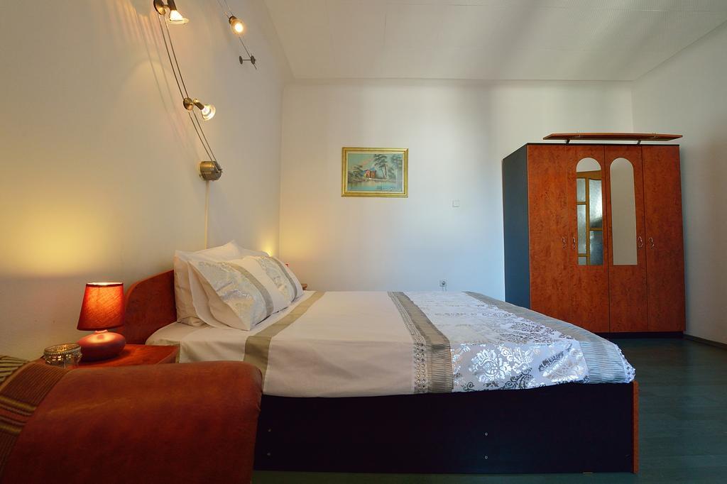 Atlas Accommodation Bucharest Exterior photo