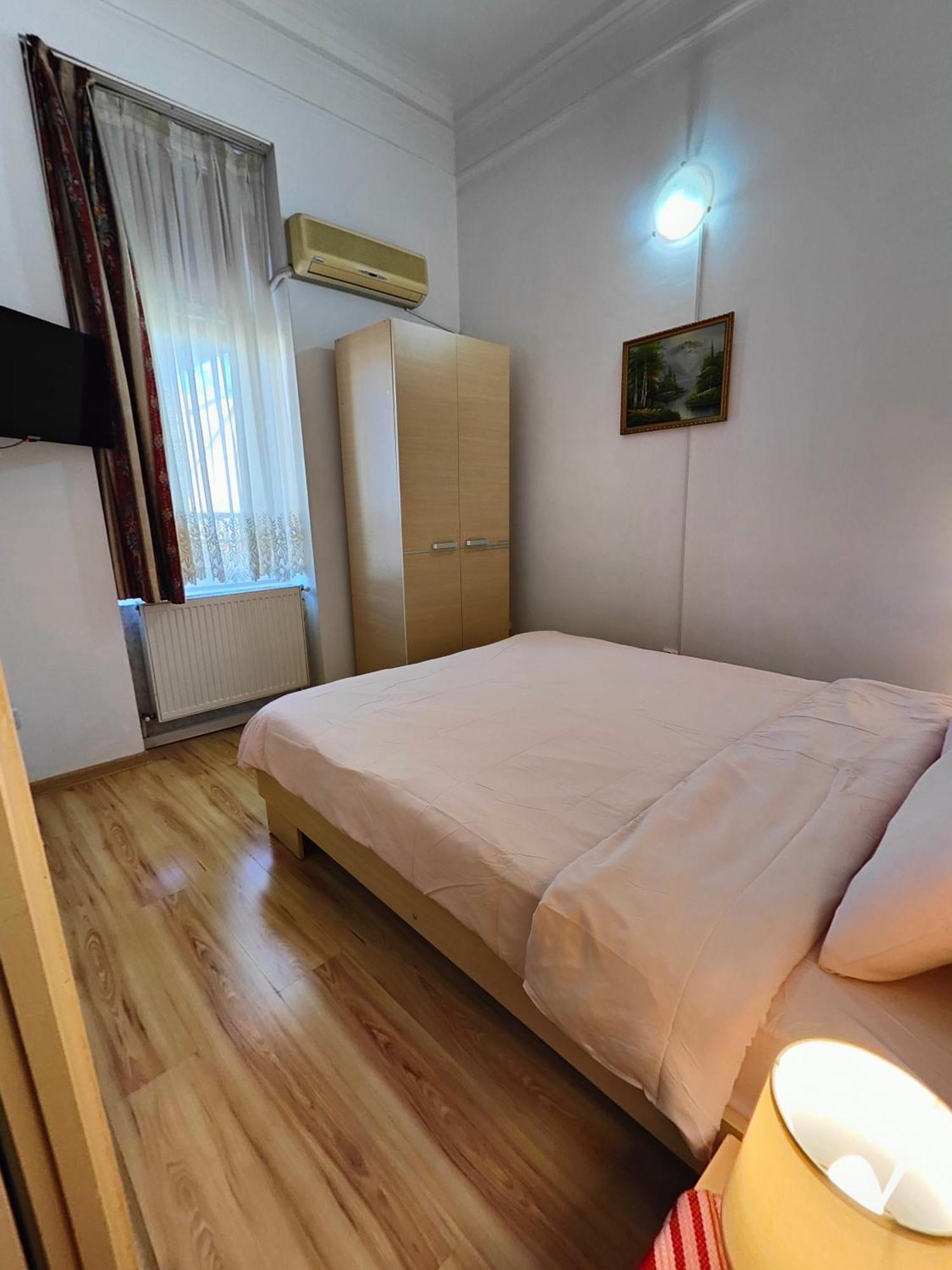 Atlas Accommodation Bucharest Exterior photo