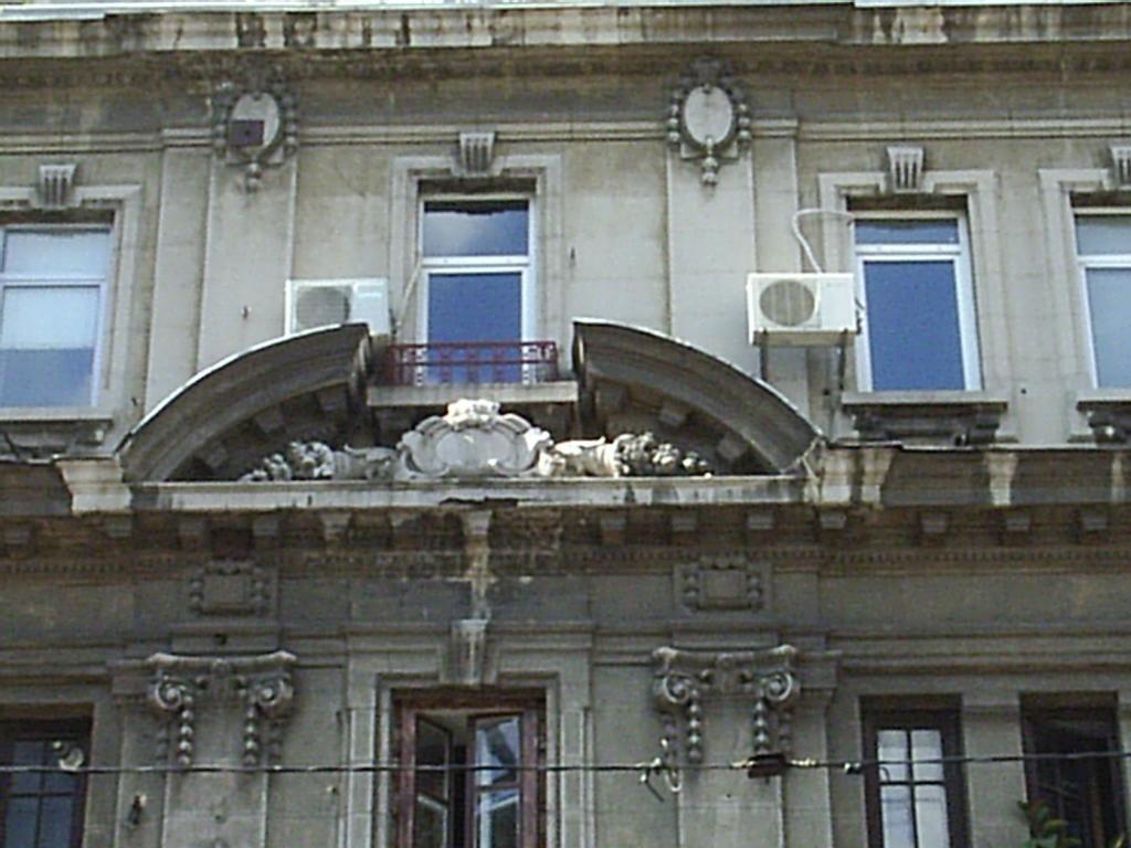 Atlas Accommodation Bucharest Exterior photo